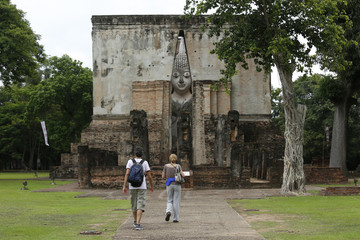 Obraz premium Wat Si Chum in Sukhothai Historical Park, Thailand.