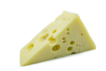 Käse Emmentaler Stück isoliert freigestellt auf weißen Hintergrund, Freisteller