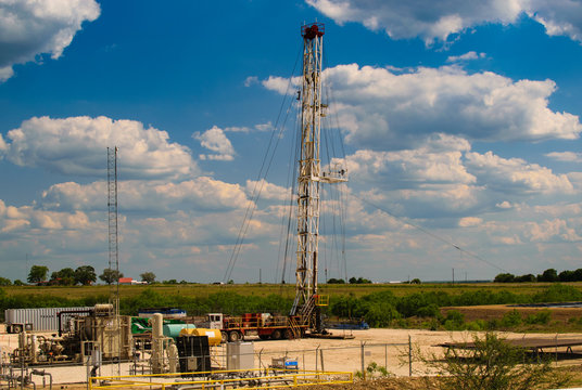 Oil and Gas Workover Drilling Unit 