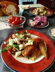 Chicken wing with vegetable salad, delicious breakfast, lunch, dinner.