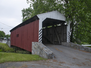 Historic Covered Bridge Pennsylvania USA © CascadeCreatives