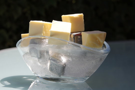 Butterw&uuml;rfel on the Rocks