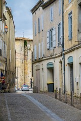 Une rue de Condom, Gers, Occitanie, France.