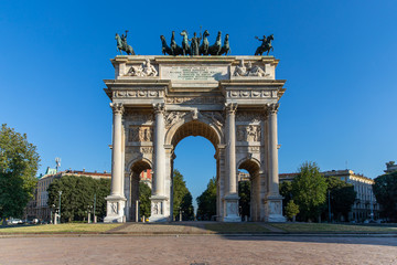 Fototapeta na wymiar Arco della Pace MIlano