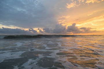 Fototapeta na wymiar sunset on the beach in Thailand