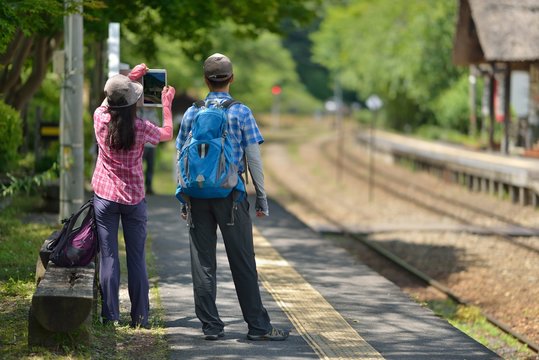 ローカル線・旅の二人