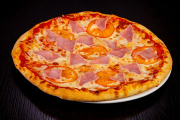 Delicious Prosciutto pizza
