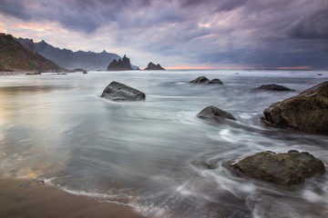 fotografía de larga exposición en el mar
