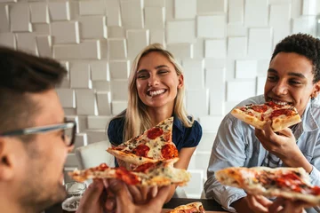 Photo sur Plexiglas Pizzeria Tout va mieux quand tu le fais avec des amis