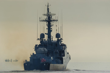 CORVETTE - The Polish warship is sailing into the sea © Wojciech Wrzesień