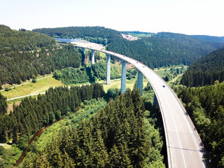 Gutachtalbrücke in idyllischer Landschaft, Schwarzwald