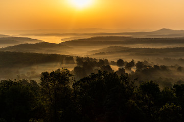 Naklejka premium Moody Sunrise