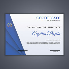 Certificate template in vector for achievement