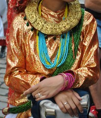Nepal - kobiecy strój ludowy - obrazy, fototapety, plakaty