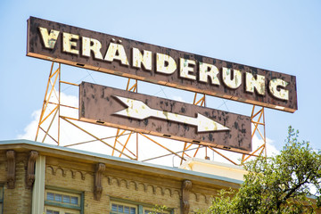 Obraz premium Schild 295 - Veränderung