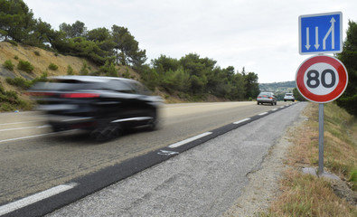 Panneau 80 kmh en vigueur à partir du 1er juillet 2018.