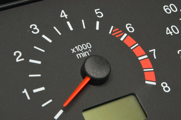 the instrument panel in the car, the speed dial on the dashboard