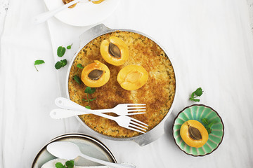 Semolina cake with apricots and honey