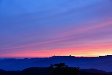 Fototapeta na wymiar 大台ケ原山で見た日没後の絶景