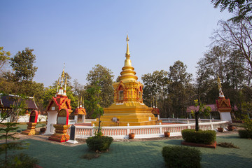 Fototapeta premium Golden Pagoda