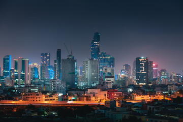 Naklejka premium Cityscape of Bangkok city, Thailand, Night scene