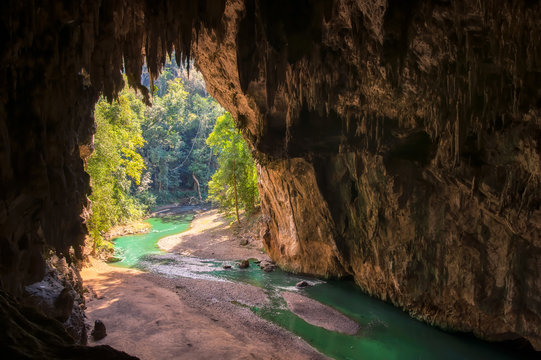 Tham Lod Cave.