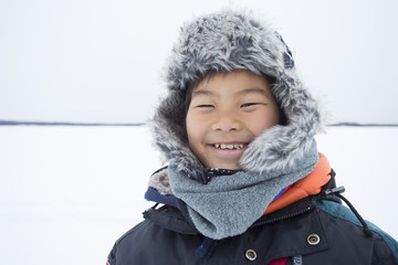 雪景色と子供　氷上