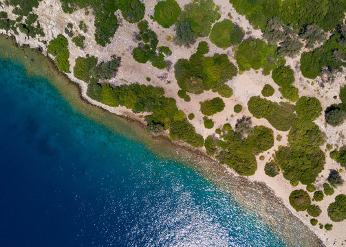 View from above on Cleopatra Island, spoty shoreand torquoise water