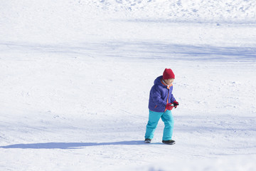 雪景色と子供