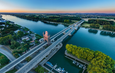 Luftbild Rheinbrücke Worms am Abend