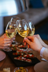 Cheers to friendship