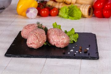 Raw pork cutlet