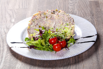 Salad with ham and cheese