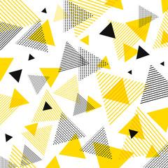 Fototapeta premium Abstrakcjonistyczny nowożytny żółty, czarny trójboka wzór z liniami diagonalnie na białym tle.