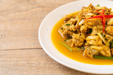 Fried crab with curry powder
