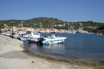 Fototapeta na wymiar Port de Gaios sur l'île de Paxos