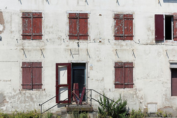 Leerstehendes Haus