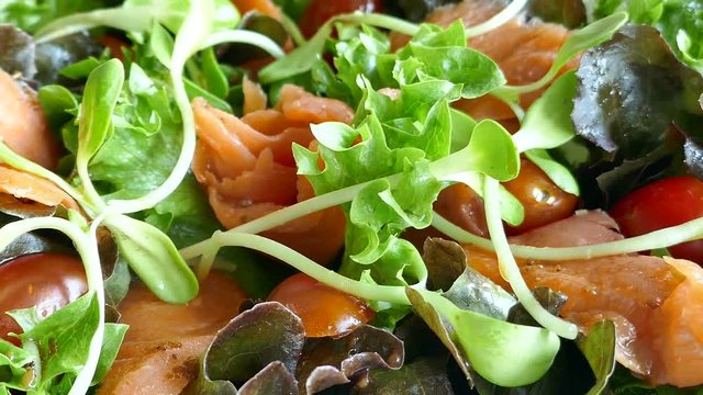 Smoked salmon salad with fresh vegetable