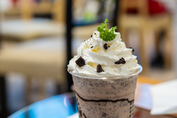 cookies and cream chocolate frappe