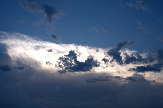 sky,clouds,blue,air,white,nature,cloudscape,weather,light © Daniele
