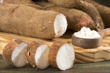 Fresh tapioca / cassava root / cassava / aipim cut open, Kerala - Manihot esculenta