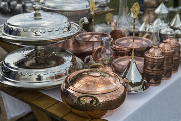 Fototapeta na wymiar copper kitchenware in the shop.copper materials concept.