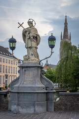 Fototapeta premium Statue des Hl. Johannes von Nepomuk, Brügge