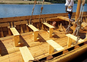 Nachbau eines Römischen Lastenseglers 