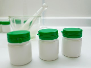 Mortar and containers for capsules