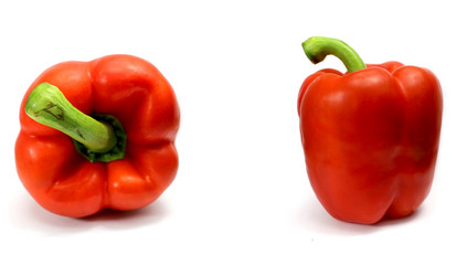 Rote Paprika isoliert zwei verschiedene Positionen