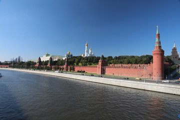 Obraz premium View of the Moscow Kremlin from outside Moscow rivers.