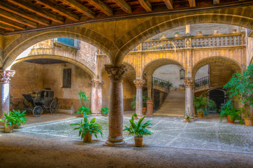 A small courtyard in Palma de Mallorca, Spain © dudlajzov