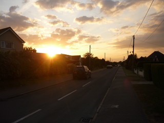 Dorf bei Sonnenuntergang