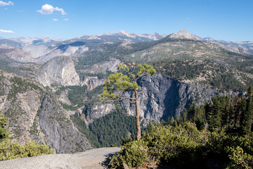Fototapeta na wymiar Glacier Point El Capitan Half Dome Yosemite National Park Sierra Nevada California